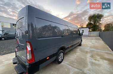 Грузовой фургон Renault Master 2023 в 