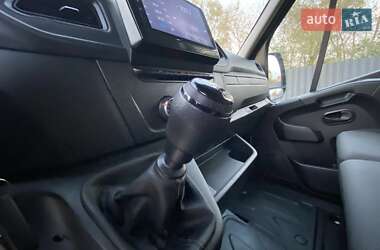 Грузовой фургон Renault Master 2023 в 