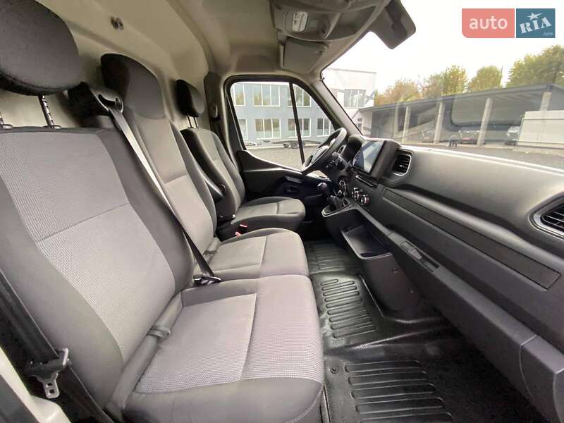 Грузовой фургон Renault Master 2023 в Киеве