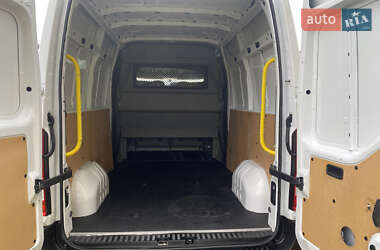 Мікроавтобус Renault Master 2018 в 