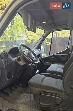 Вантажний фургон Renault Master 2014 в Івано-Франківську