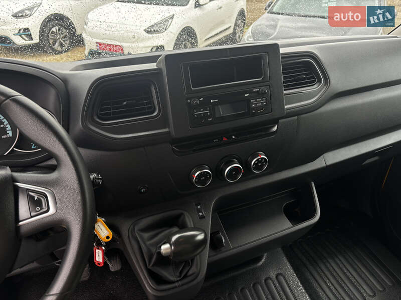 Грузовой фургон Renault Master 2020 в Львове