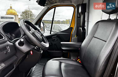 Вантажний фургон Renault Master 2020 в 