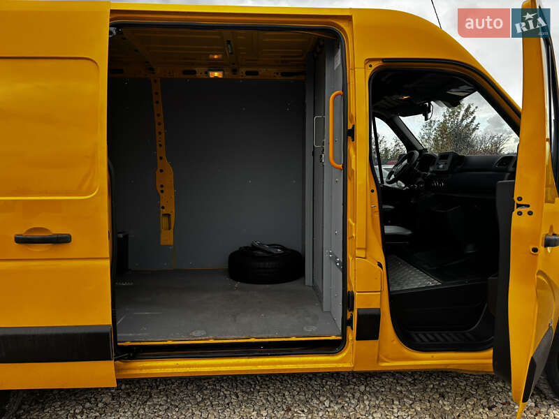 Грузовой фургон Renault Master 2020 в Львове