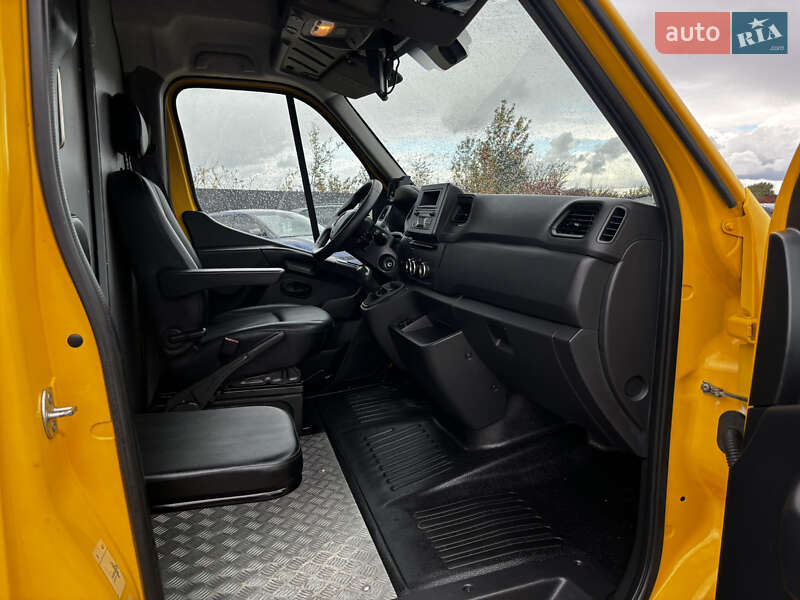 Грузовой фургон Renault Master 2020 в Львове