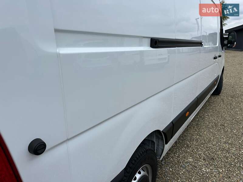 Грузовой фургон Renault Master 2022 в Дубно