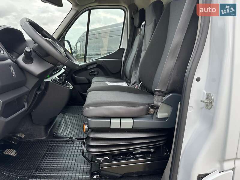 Грузовой фургон Renault Master 2022 в Дубно