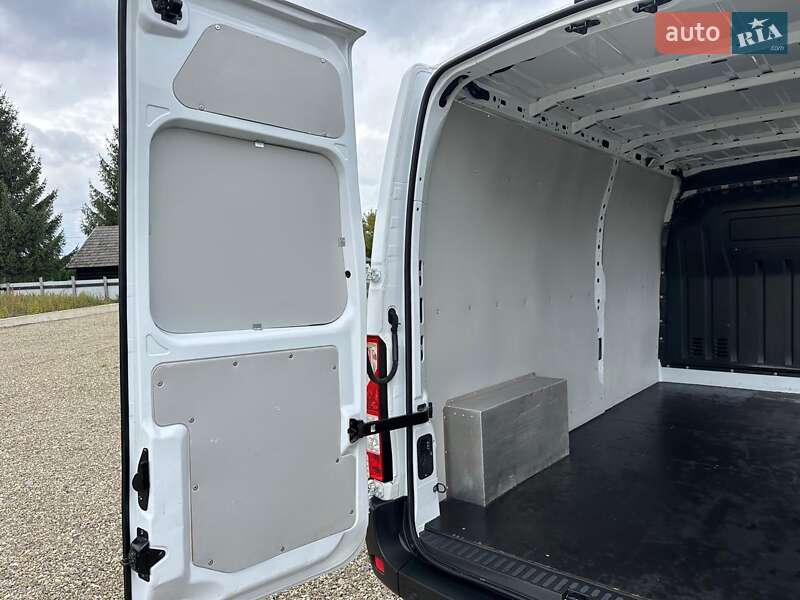 Грузовой фургон Renault Master 2022 в Дубно