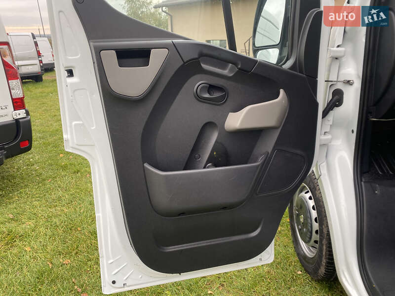 Грузовой фургон Renault Master 2018 в Дубно