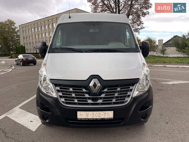 Грузовой фургон Renault Master 2015 в Радивилове