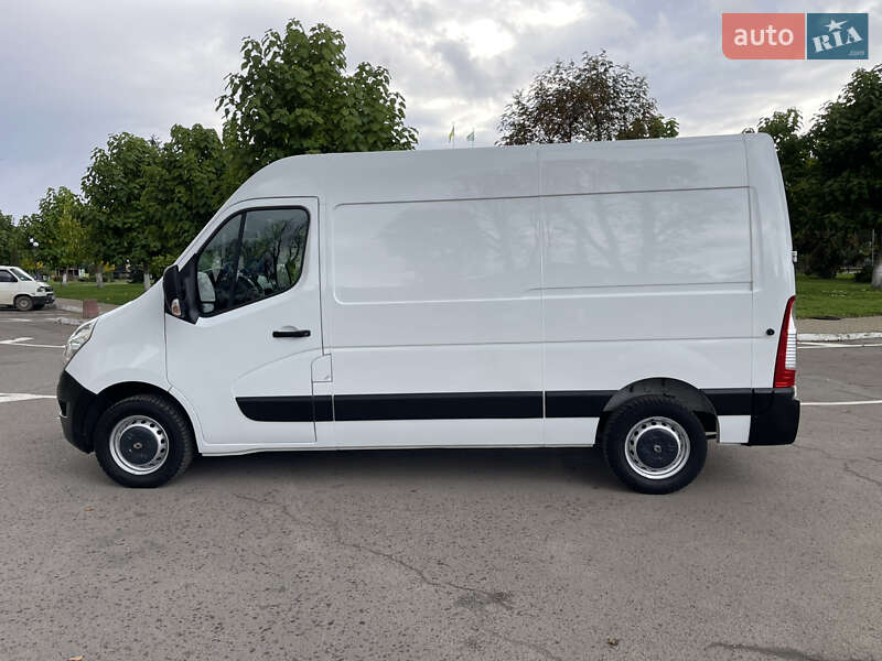 Грузовой фургон Renault Master 2015 в Радивилове