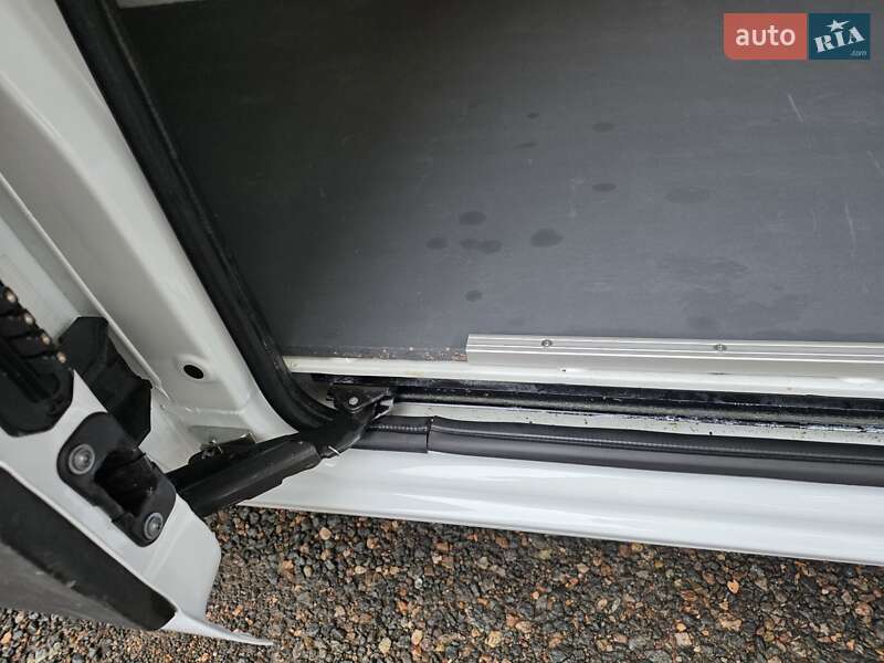 Микроавтобус грузовой (до 3,5т) Renault Master 2021 в Одессе