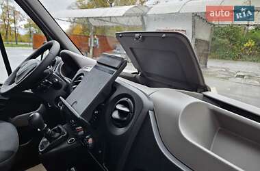 Мікроавтобус вантажний (до 3,5т) Renault Master 2017 в 