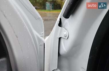 Мікроавтобус вантажний (до 3,5т) Renault Master 2017 в 