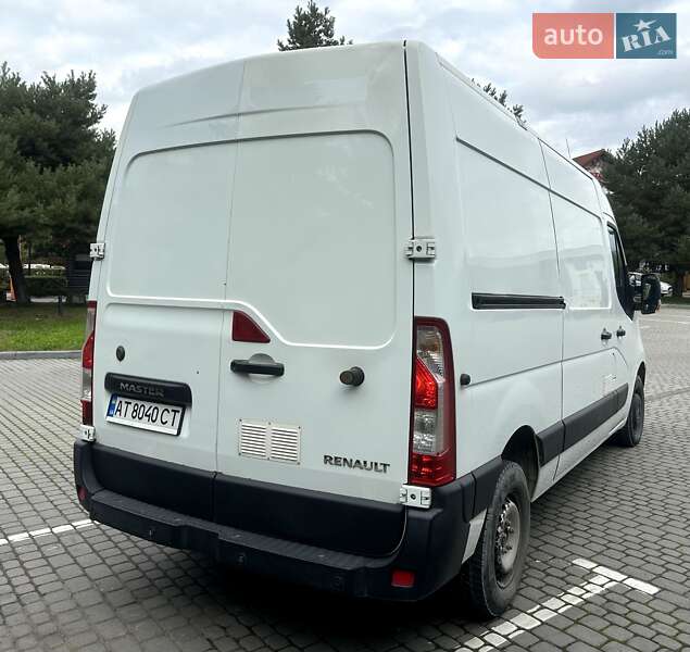 Вантажний фургон Renault Master 2016 в Івано-Франківську