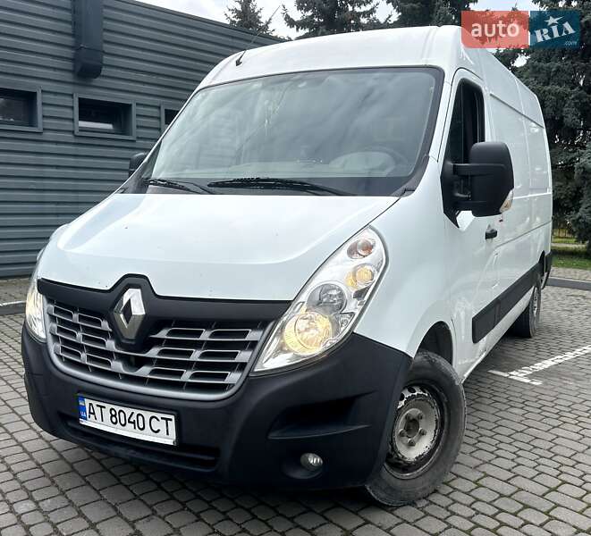 Вантажний фургон Renault Master 2016 в Івано-Франківську