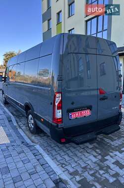 Грузовой фургон Renault Master 2023 в 
