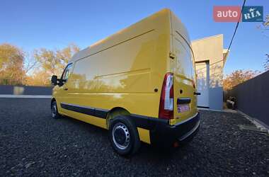 Грузовой фургон Renault Master 2022 в 