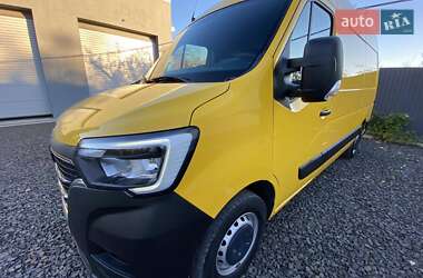 Грузовой фургон Renault Master 2022 в 