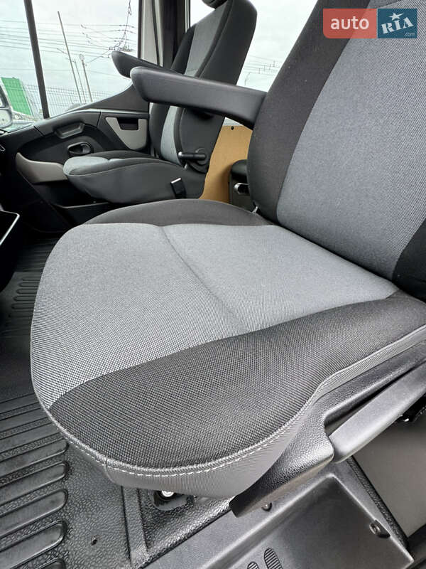 Вантажопасажирський фургон Renault Master 2015 в Києві фото 14 Вантажопасажирський фургон Renault Master 2015 в Києві