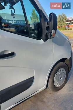 Грузопассажирский фургон Renault Master 2018 в Дубно