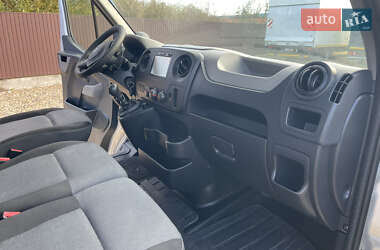 Грузовой фургон Renault Master 2017 в 
