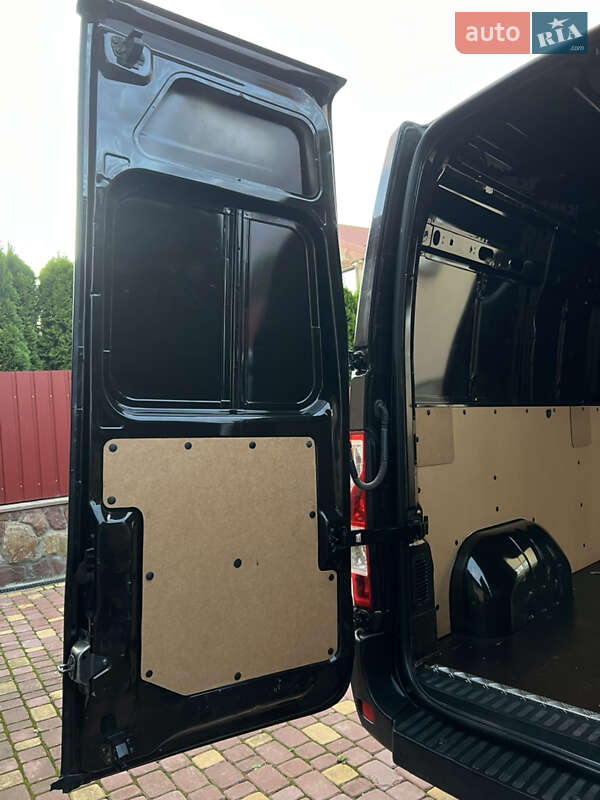 Грузовой фургон Renault Master 2020 в Тернополе