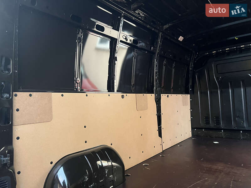 Грузовой фургон Renault Master 2020 в Тернополе