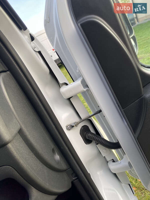 Грузовой фургон Renault Master 2018 в Дубно