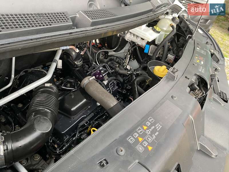 Грузовой фургон Renault Master 2021 в Хусте