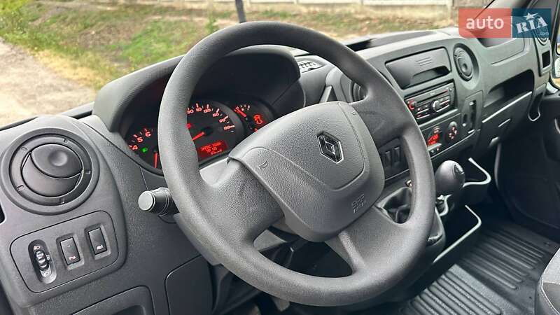 Вантажний фургон Renault Master 2018 в Дубні