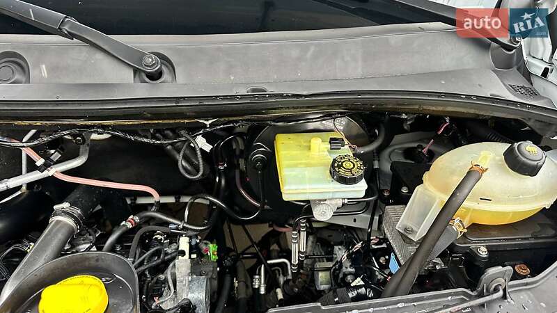 Вантажний фургон Renault Master 2018 в Дубні