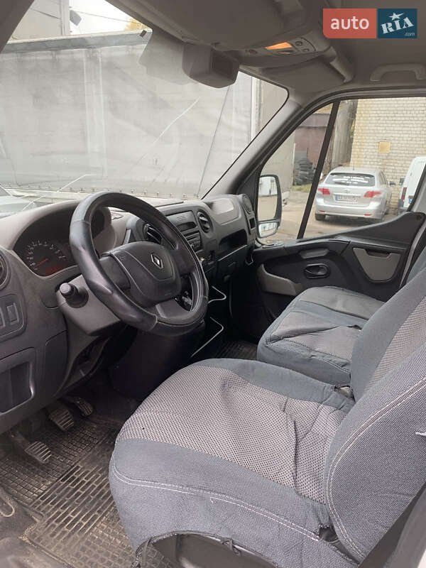 Грузовой фургон Renault Master 2012 в Киеве