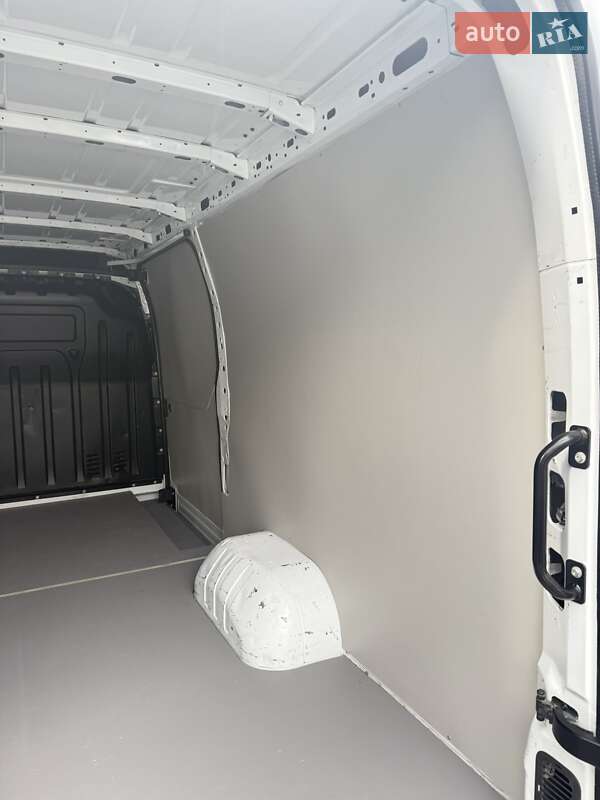 Мікроавтобус вантажний (до 3,5т) Renault Master 2022 в Луцьку