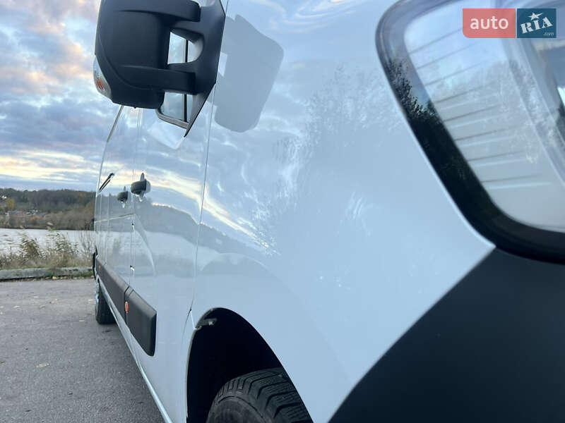 Мікроавтобус вантажний (до 3,5т) Renault Master 2022 в Бердичеві