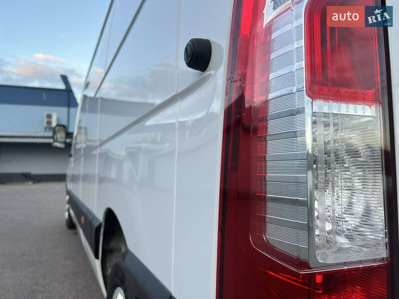 Мікроавтобус вантажний (до 3,5т) Renault Master 2022 в Бердичеві
