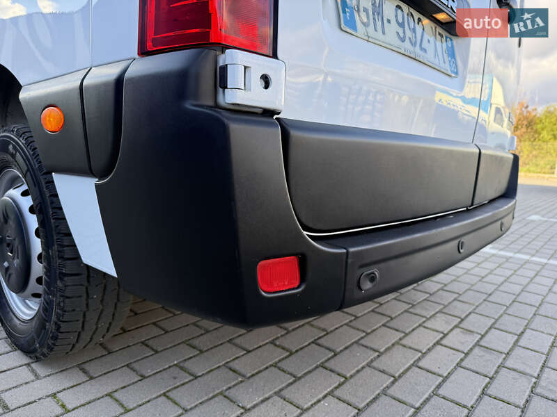 Грузовой фургон Renault Master 2023 в Дубно