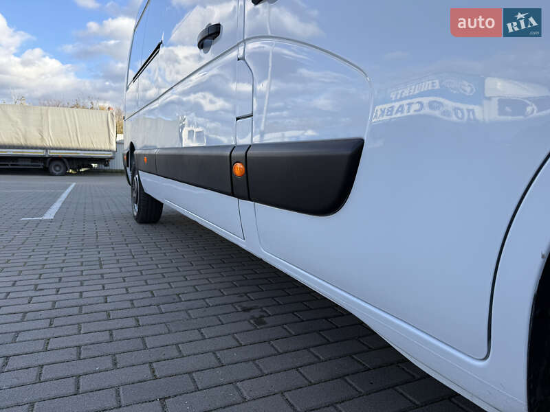 Грузовой фургон Renault Master 2023 в Дубно