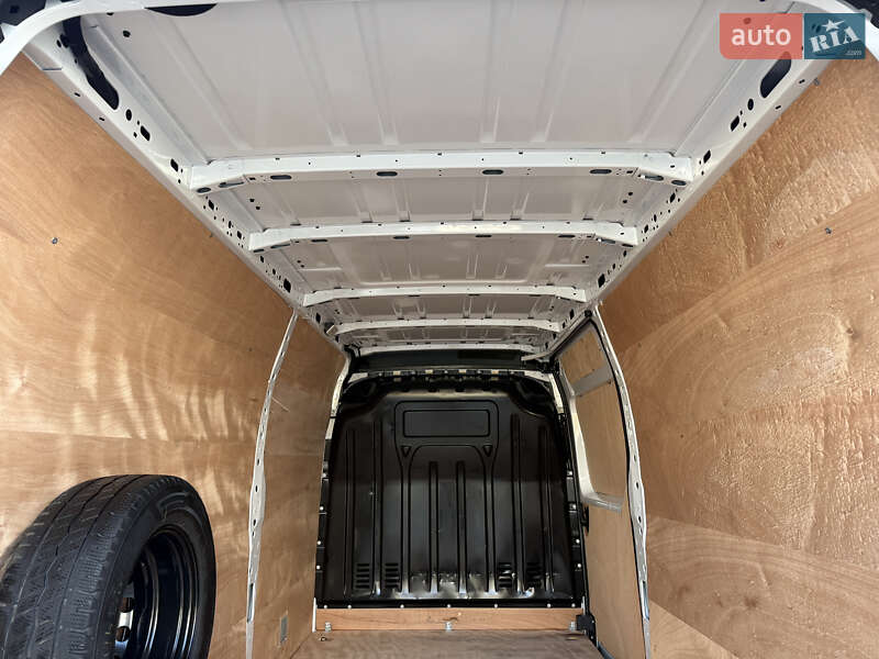 Грузовой фургон Renault Master 2023 в Дубно