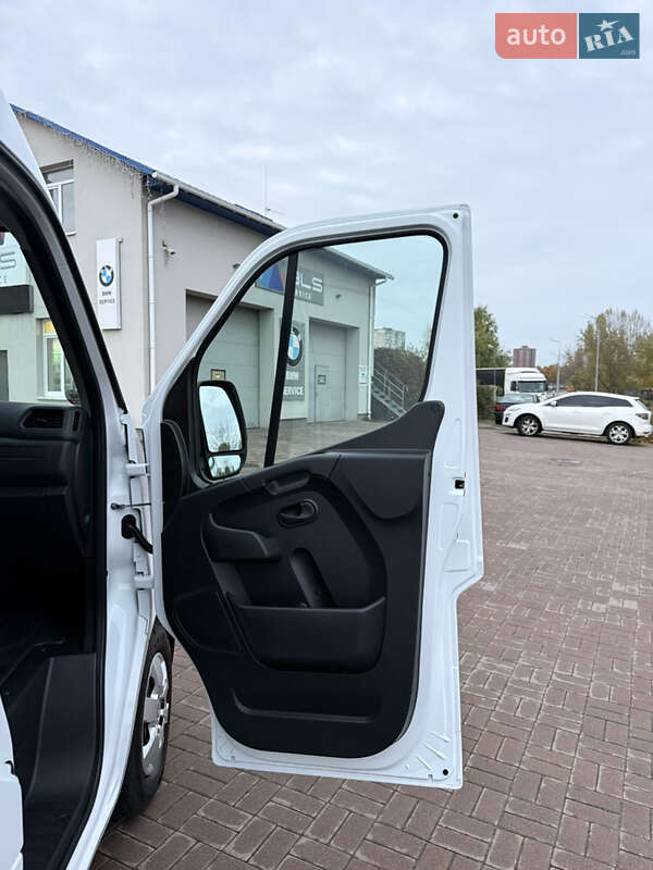Вантажний фургон Renault Master 2022 в Києві