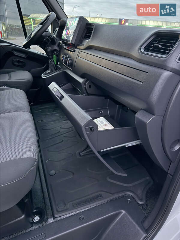 Вантажний фургон Renault Master 2022 в Києві