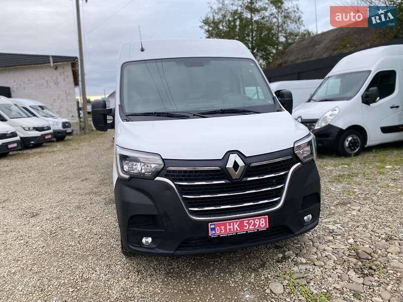 Грузовой фургон Renault Master 2021 в Хусте