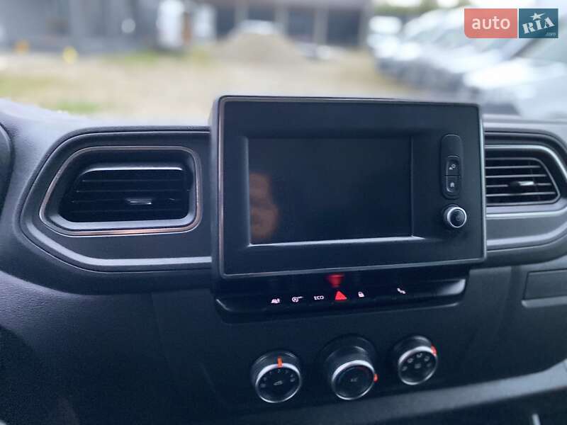 Грузовой фургон Renault Master 2021 в Хусте