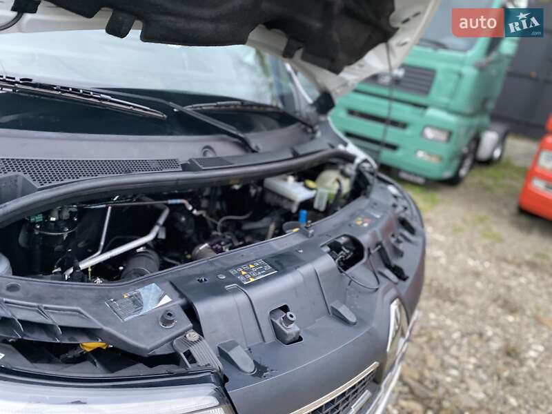 Грузовой фургон Renault Master 2021 в Хусте
