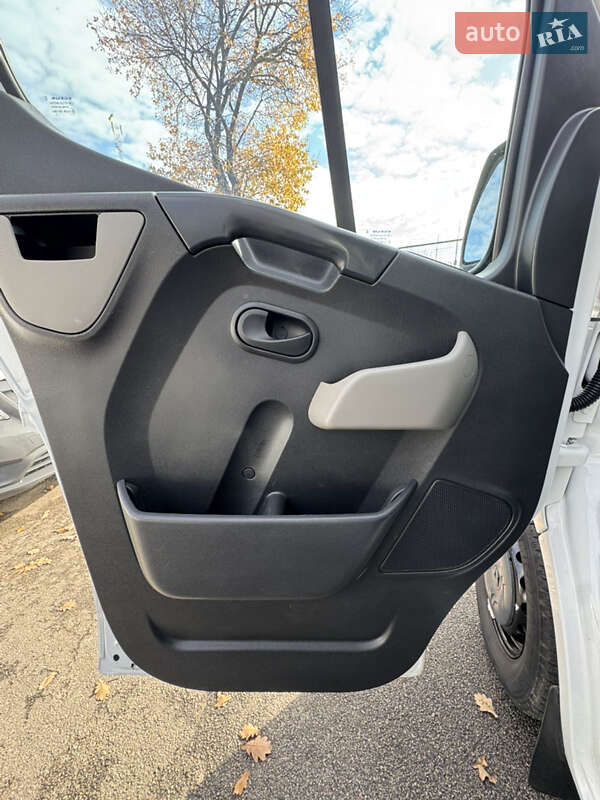 Вантажний фургон Renault Master 2018 в Києві фото 12 Вантажний фургон Renault Master 2018 в Києві