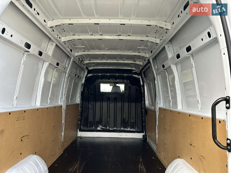 Грузовой фургон Renault Master 2023 в Стрые