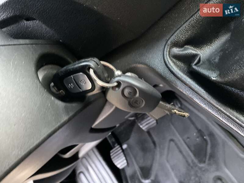 Тентованый Renault Master 2022 в Хусте фото 58 Тентованый Renault Master 2022 в Хусте