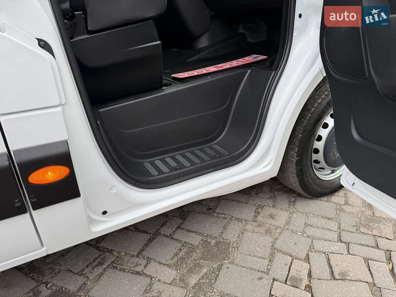 Грузовой фургон Renault Master 2021 в Дубно фото 52 Грузовой фургон Renault Master 2021 в Дубно