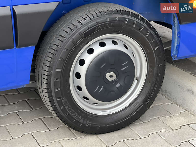 Вантажний фургон Renault Master 2020 в Дубні