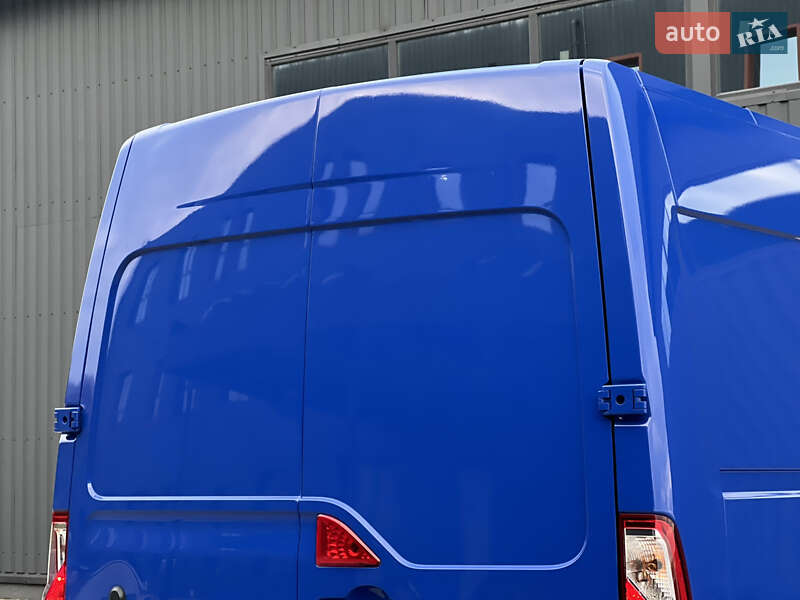 Вантажний фургон Renault Master 2020 в Дубні